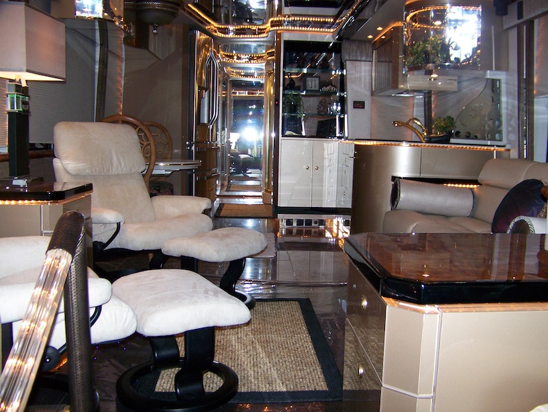 2003 Prevost Vantare H3-45 For Sale